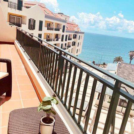 פונשל Seaview Apartment Walking To The Beach מראה חיצוני תמונה