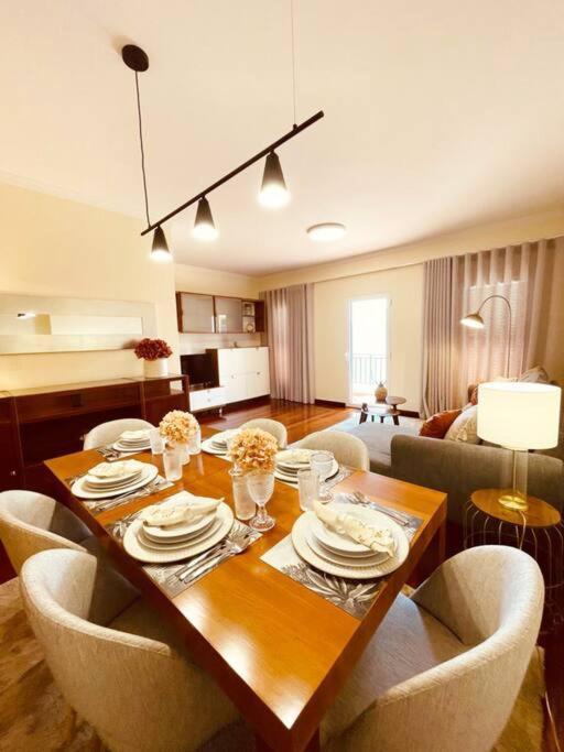 פונשל Seaview Apartment Walking To The Beach מראה חיצוני תמונה