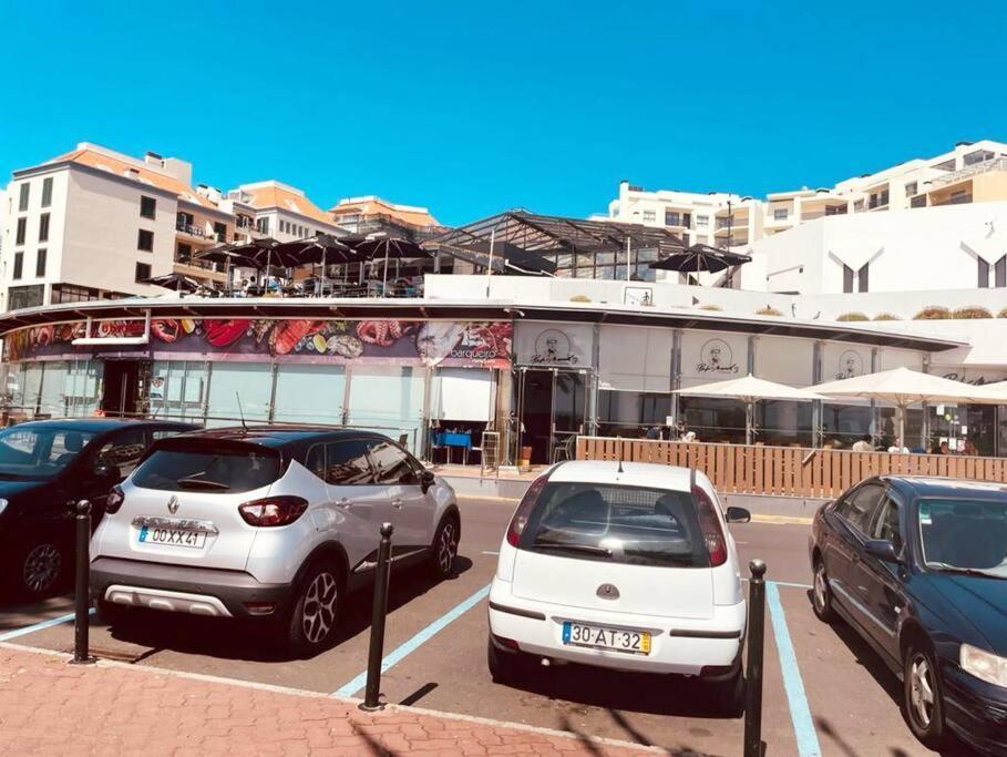פונשל Seaview Apartment Walking To The Beach מראה חיצוני תמונה
